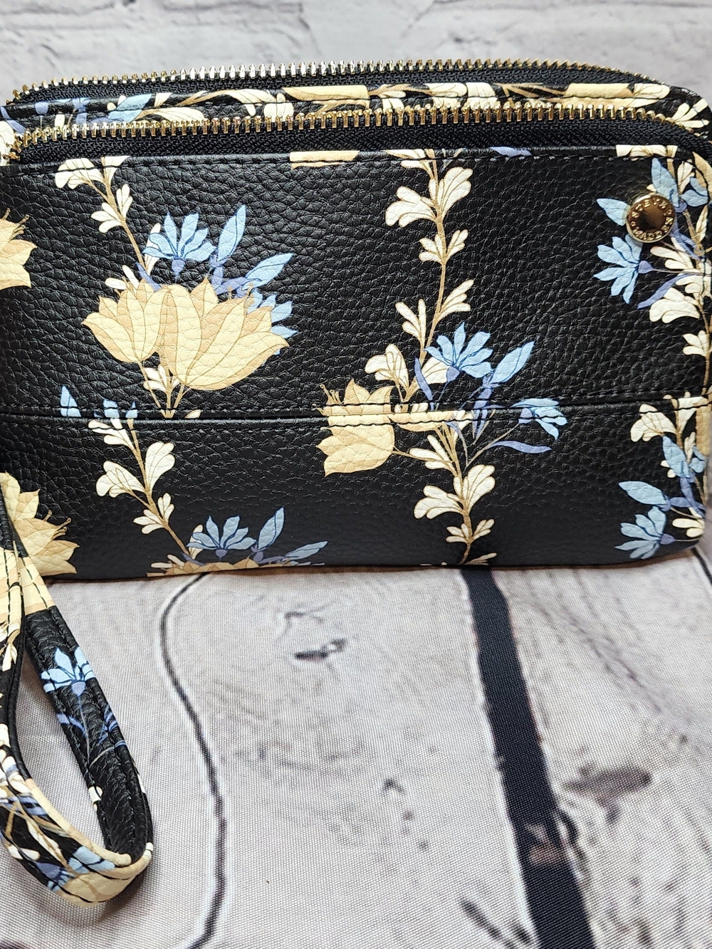 Steve Madden Black Floral Wristlet with Blue and Tan Blooms - Picture 4 of 5